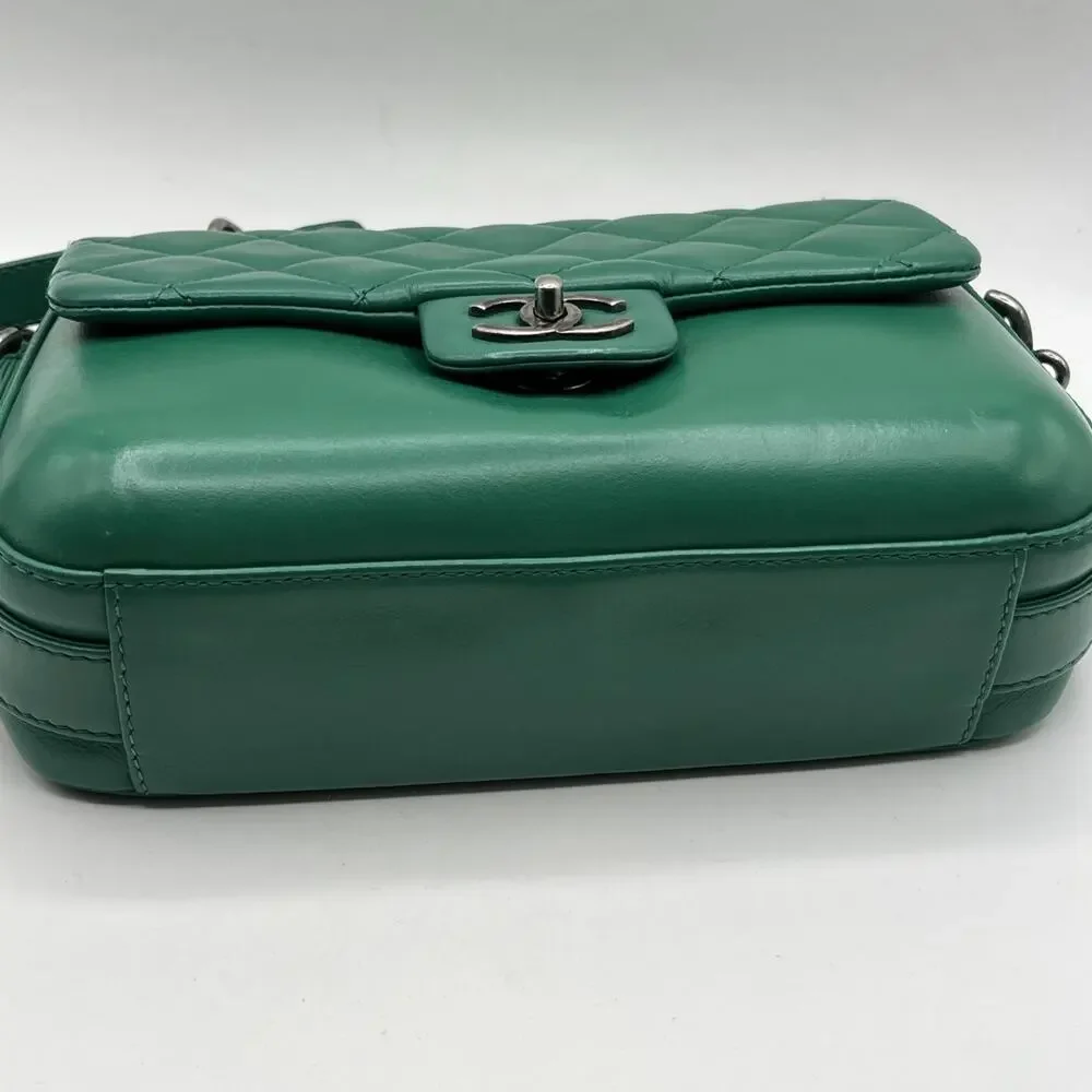 Chanel Rock My Shoulder Classic Purse Bag Emerald Green Silver Hardware AS IS
